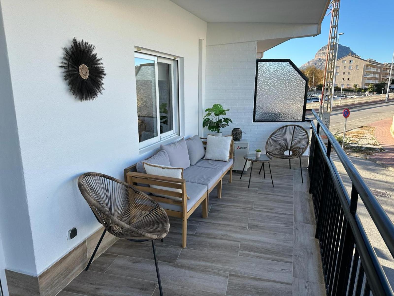 Waterfront 3 Bed Apartment, 90M From The Beach Platja de Larenal Экстерьер фото