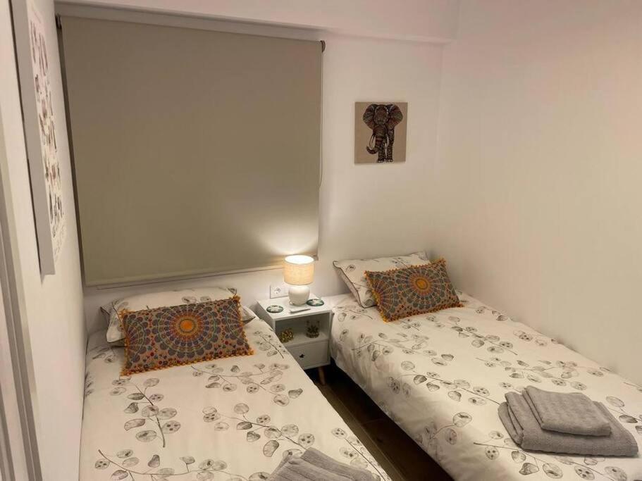 Waterfront 3 Bed Apartment, 90M From The Beach Platja de Larenal Экстерьер фото